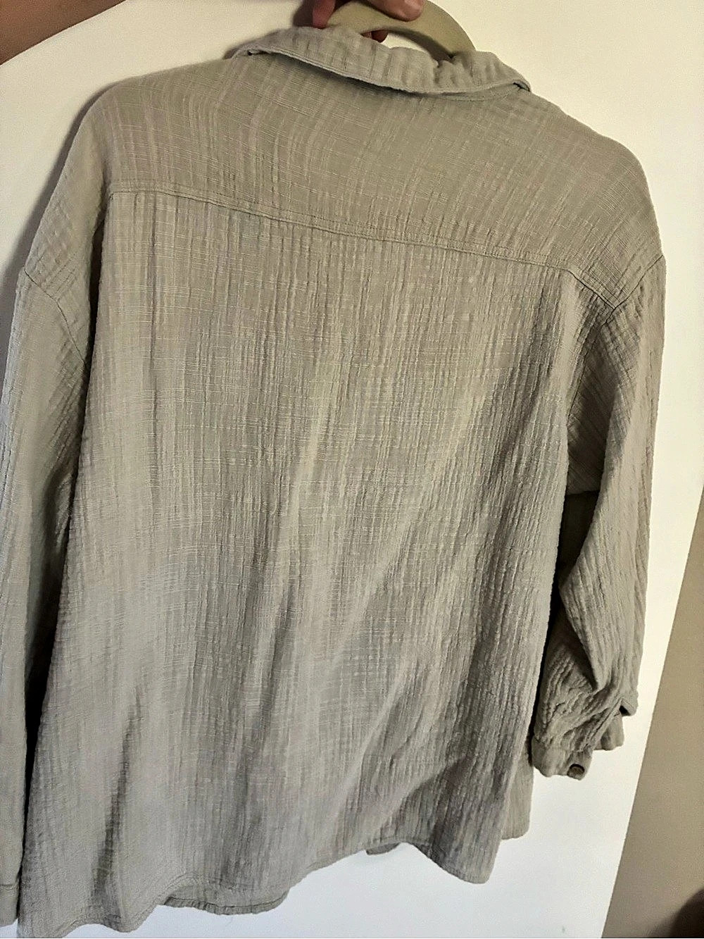 Women’s Light Sage Button down - Picture 3 of 4